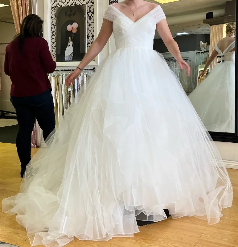 Final Markdown Other Tulle Bridal Gown with Structured Bodice