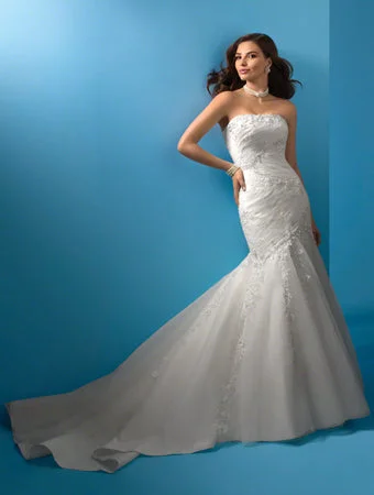 Super Bargain Alfred Angelo 2083