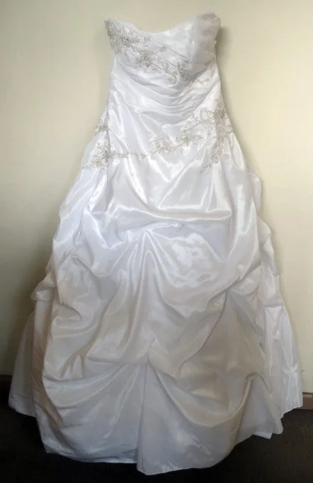 Fantastic Offers Alfred Angelo 2104