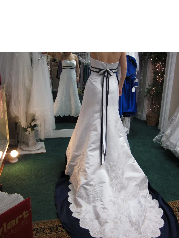 Price Smash Alfred Angelo 2105
