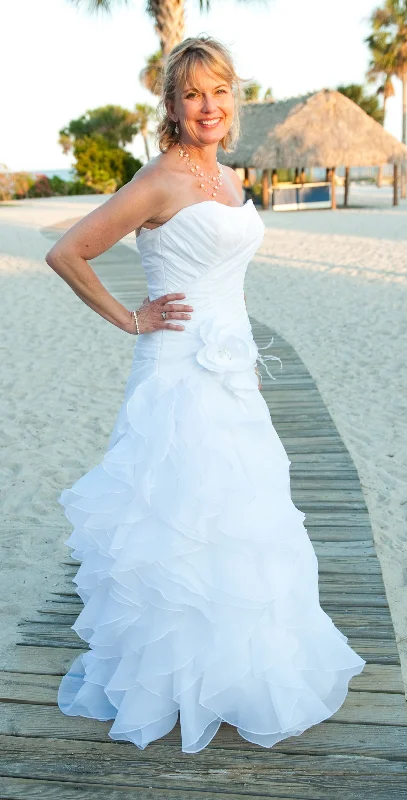 Super Savings Alfred Angelo 210