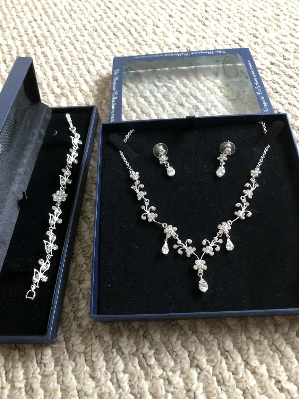 Big Discounts Bridal Classics Inc.