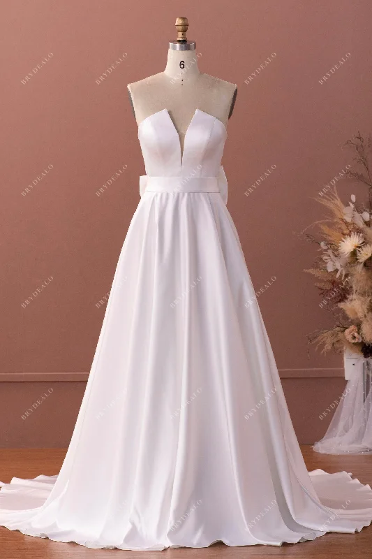 Today’s Deal Strapless V-cut Satin A-line Wedding Dress with Detachable Bowknot