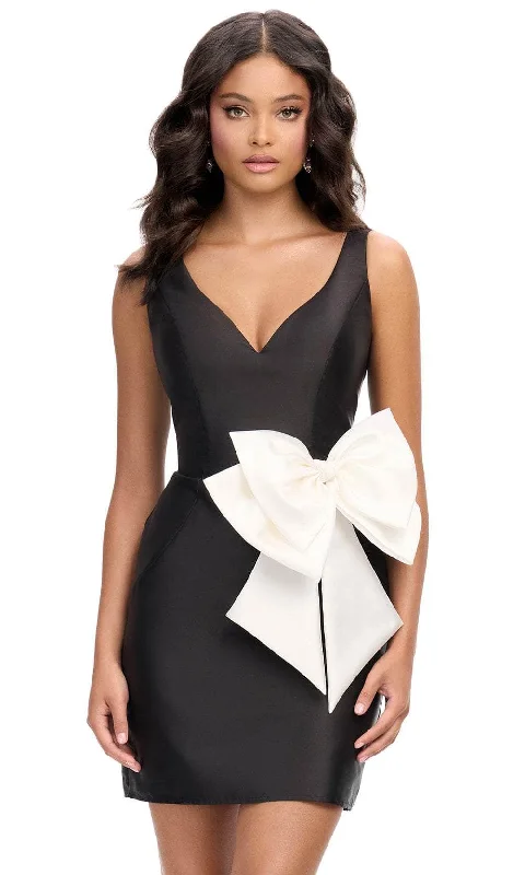 Value Deals Ashley Lauren 4785 - Wide Strap Bow Accent Cocktail Dress