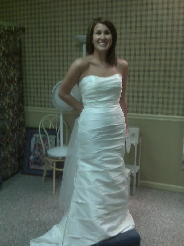 Year-End Clearance Alfred Angelo 2034