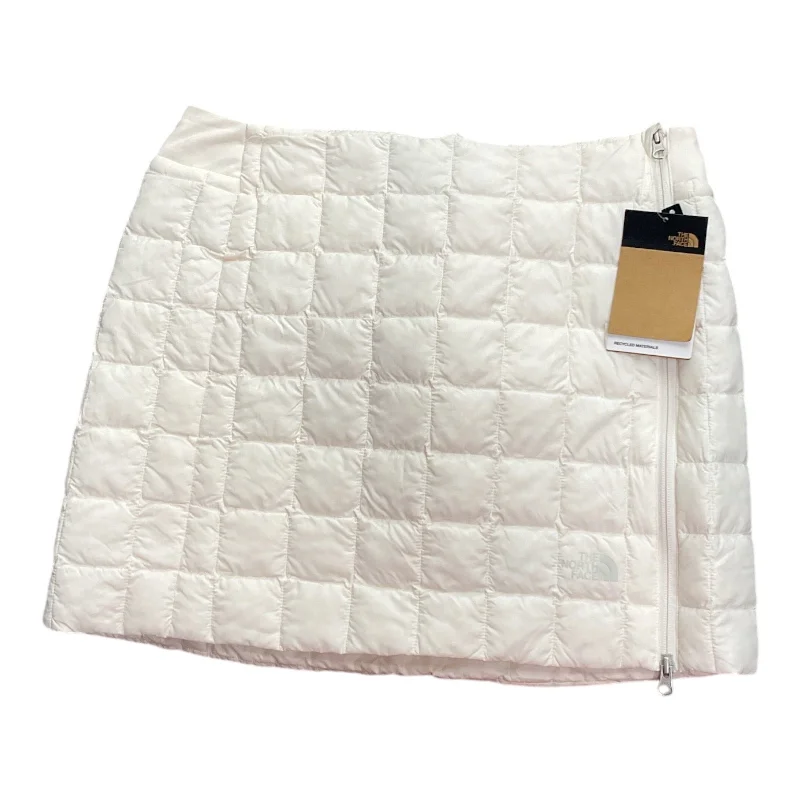 Take Advantage Athletic Skirt By The North Face In Cream, Size: L