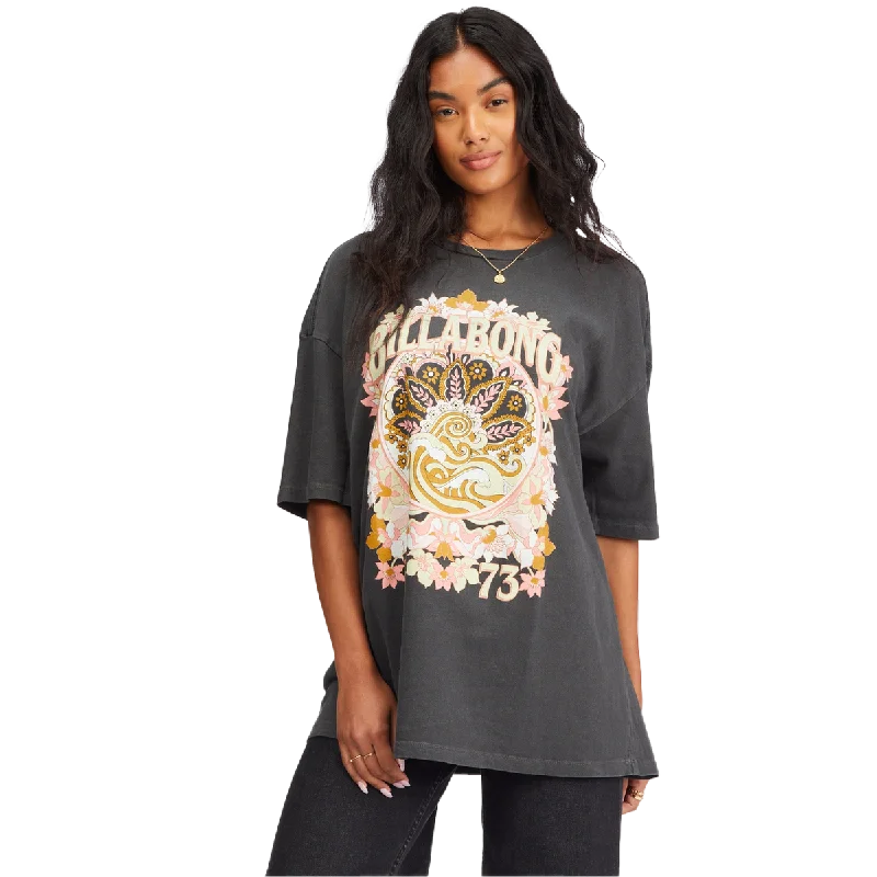 Seasonal Clearance Women's Super Natural Tee