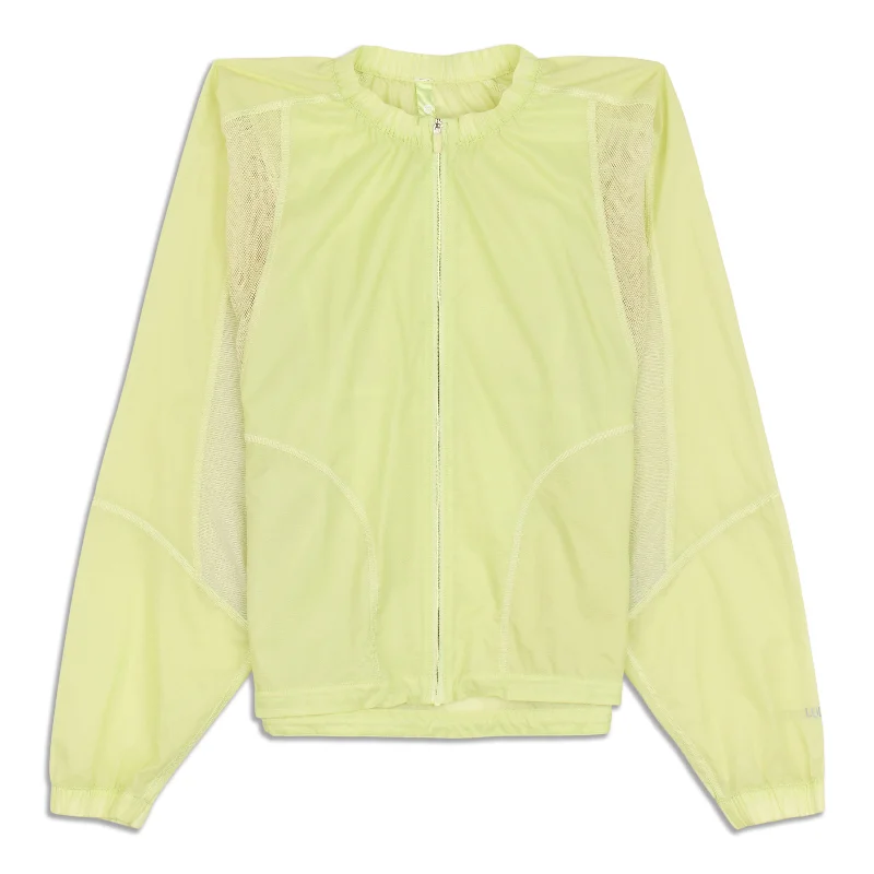 Fantastic Offers With the Breeze Jacket