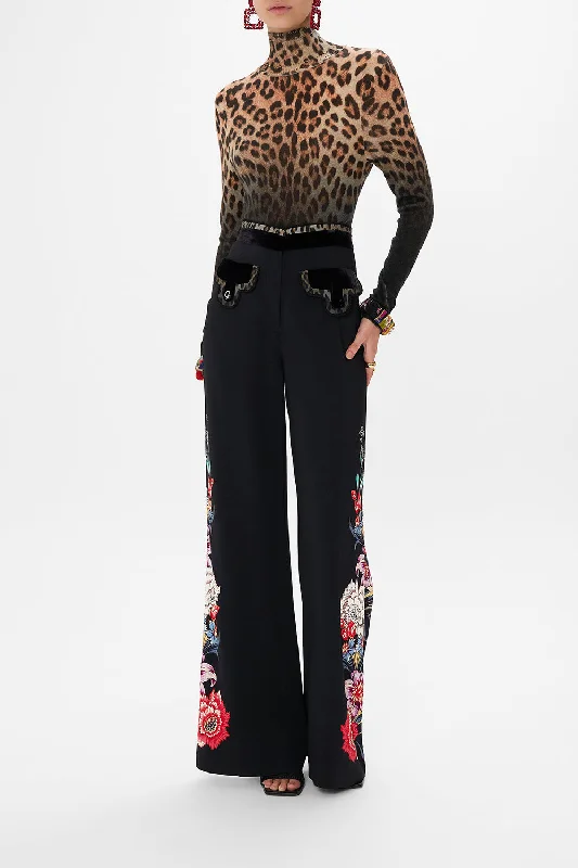 Midnight Sale FLARED PANT WITH POCKETS VOLENDAM DOLLS