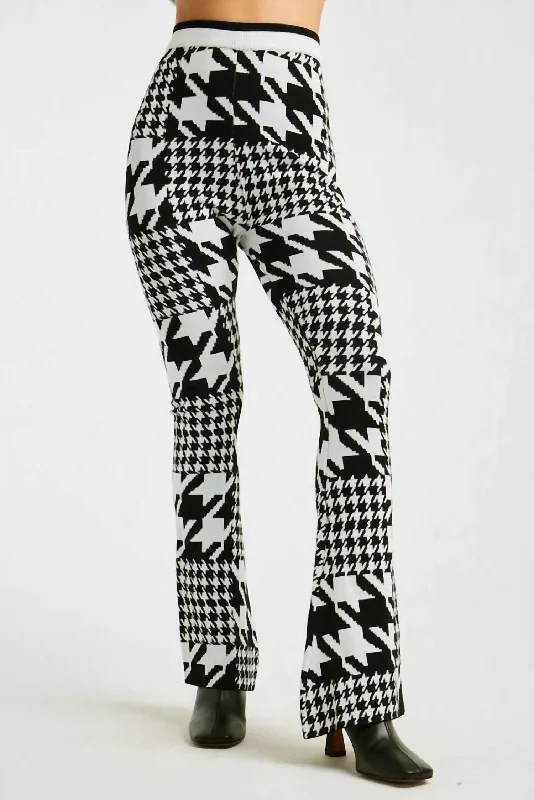 Value Deals Winter Flare Pant In Black/white