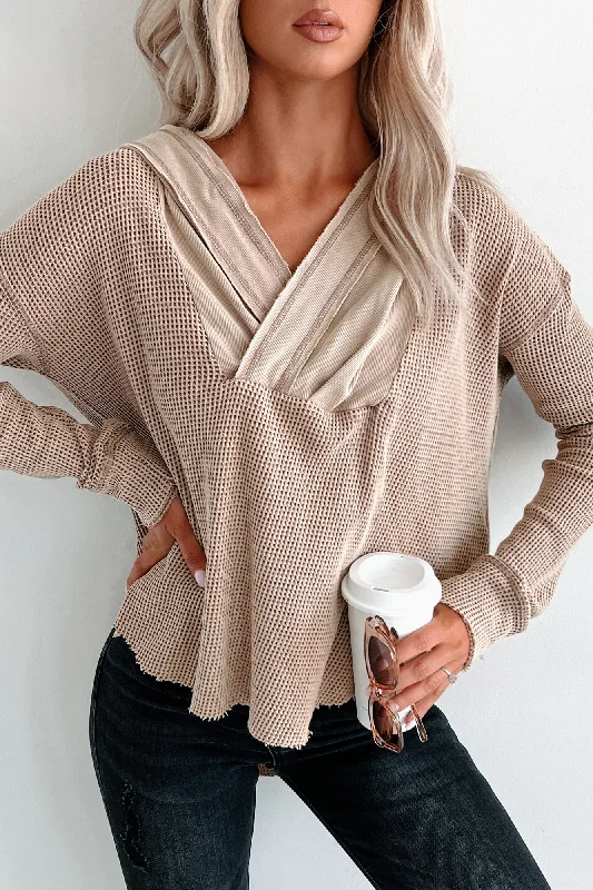 Maple Lane High-Low Hooded Waffle Top (Vintage Latte)