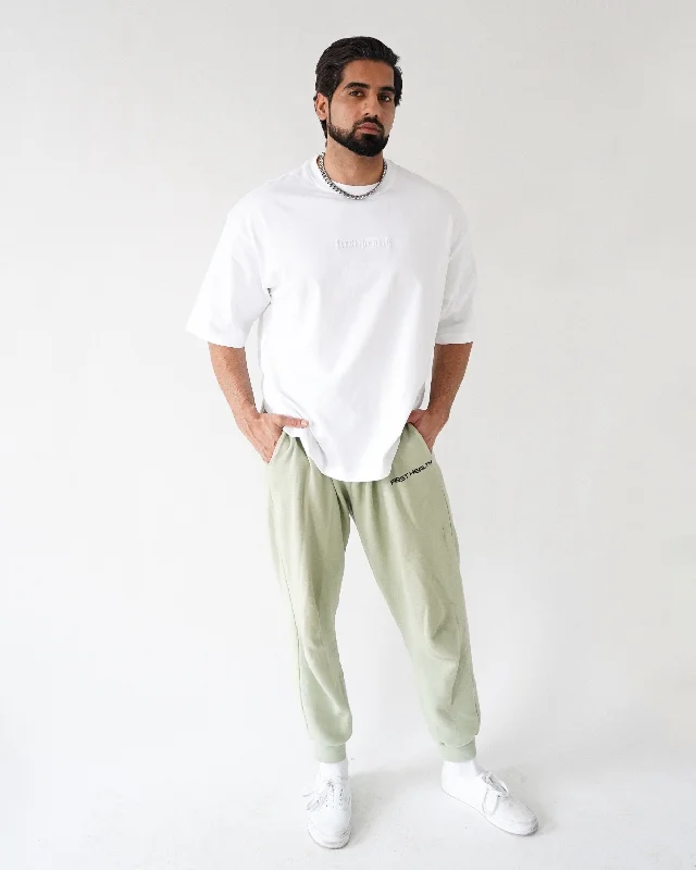 Closeout WARMUP T-SHIRT- White