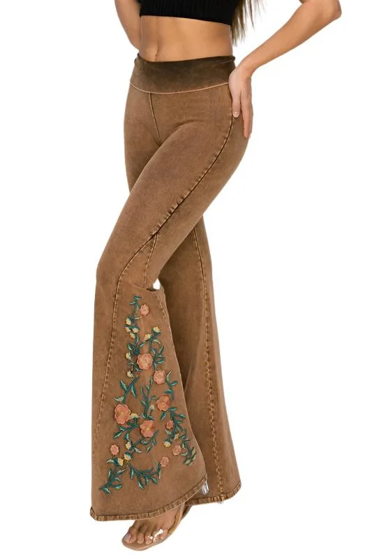 Today’s Deal T-Party Floral Embroidery Mineral Washed Yoga Pant CJ75483 Camel